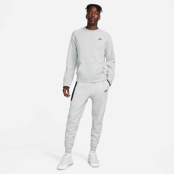 Nike tech jogger - Picture 1 of 5
